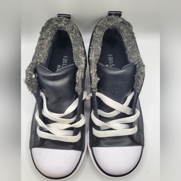 Falls Creek mid top toddler leather sneakers size 12M - Picture 2 of 11